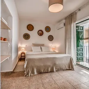 Encanto Bed & Breakfast Canillas de Aceituno